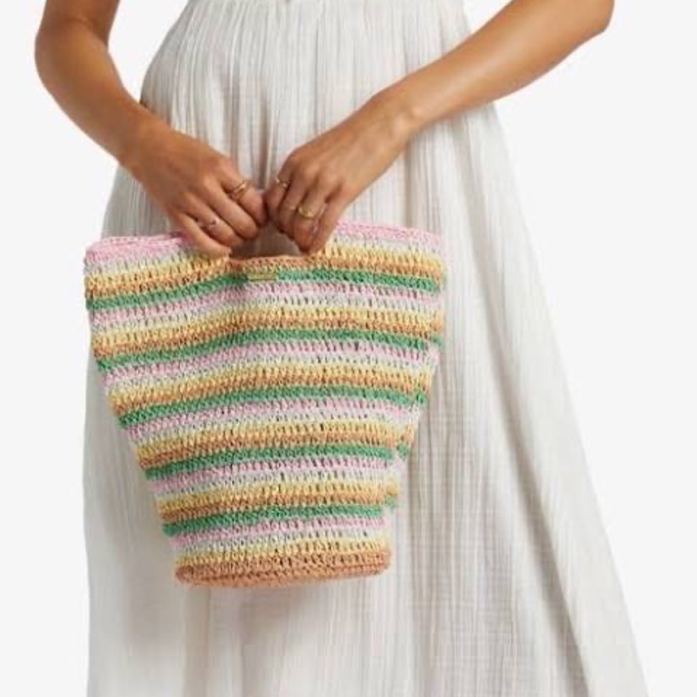 Billabong Island Life straw crochet bag, mini bucket tote style beach bag